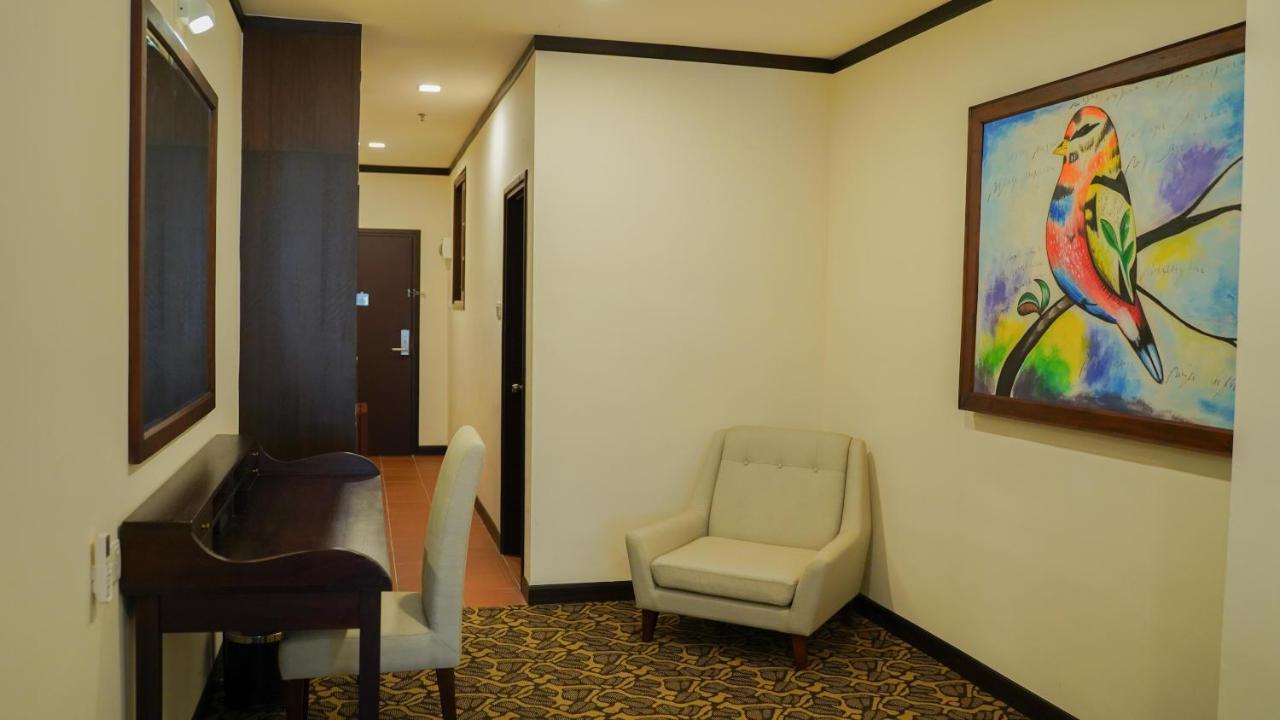 Kaizen Hotel & Suites Melaka Malacca Exterior photo